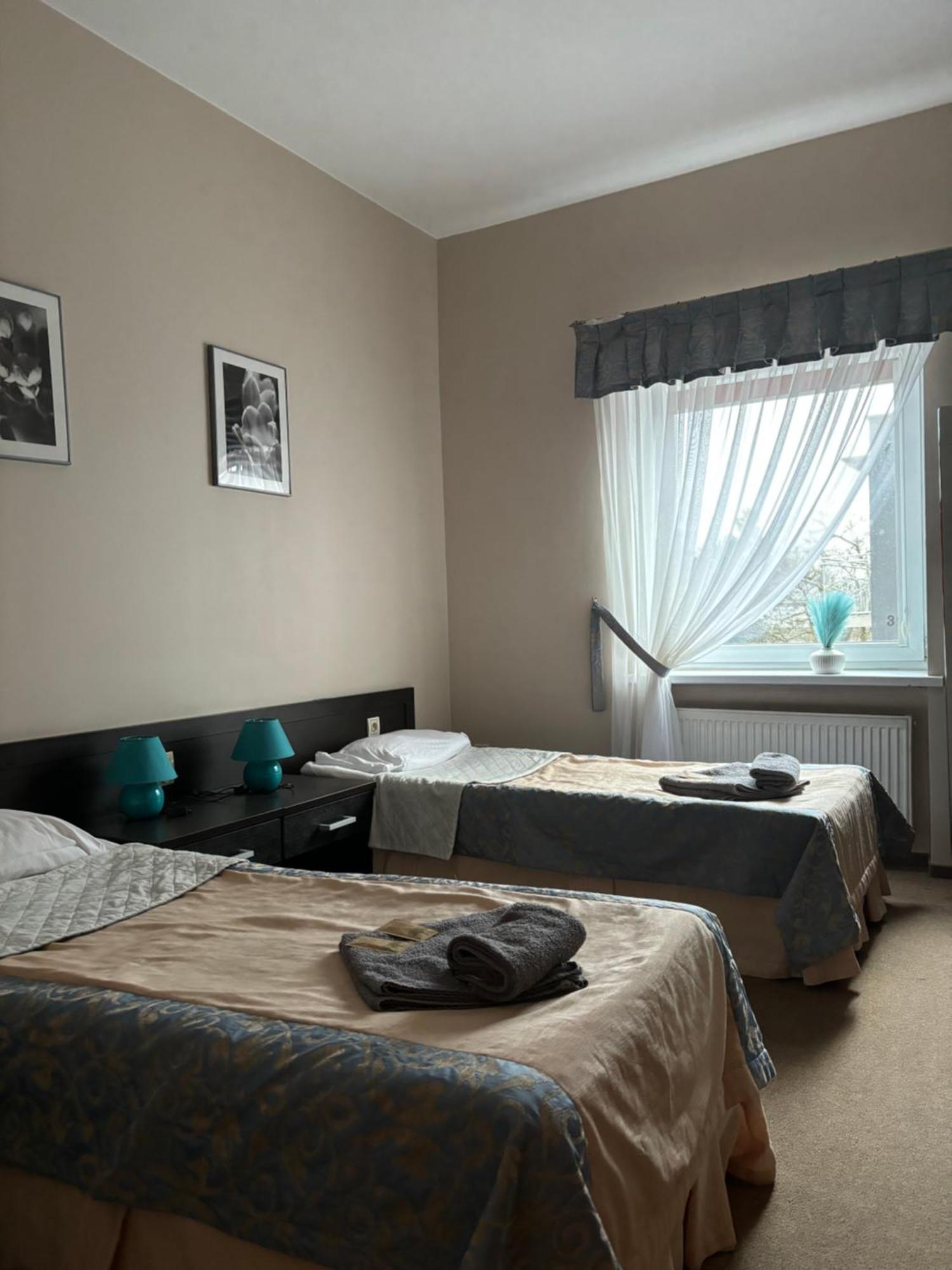 Łęczyca Hotel Chrobry מראה חיצוני תמונה
