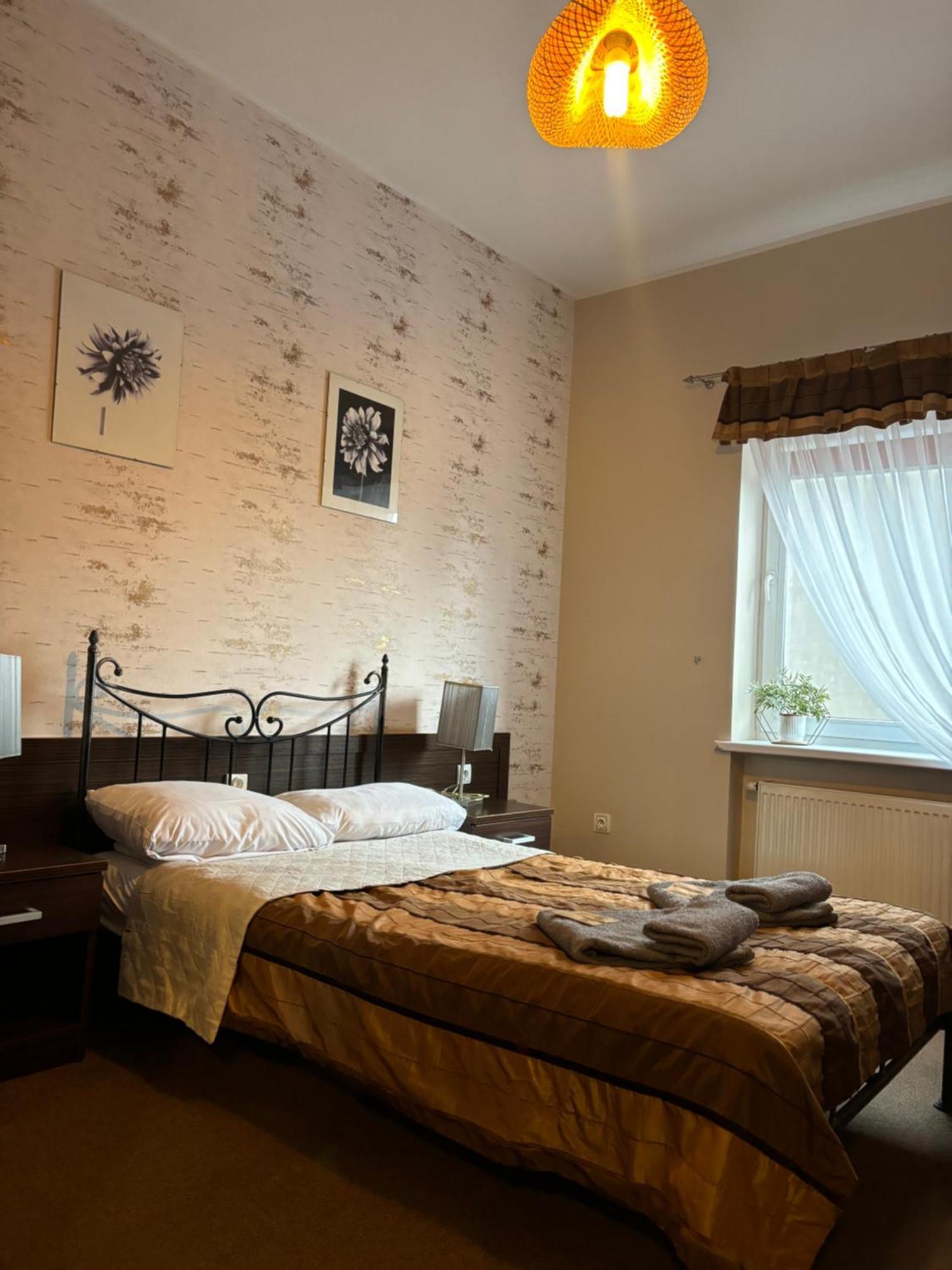 Łęczyca Hotel Chrobry מראה חיצוני תמונה